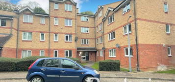 1 bedroom ground floor flat for sale