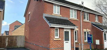 3 bedroom semi-detached house