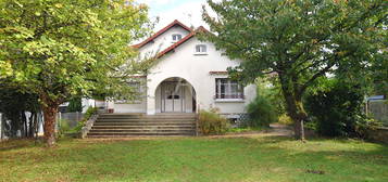 Maison  à vendre, 6 pièces, 5 chambres, 160 m²