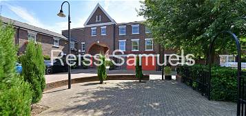 6 bed town house to rent