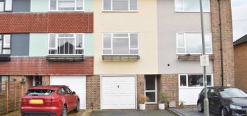 Town house to rent in Devon Road, Hersham, Walton-On-Thames KT12