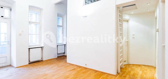 Pronájem bytu 3+kk 73 m², Roháčova, Praha