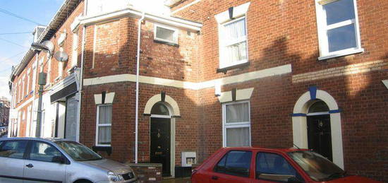 6 bedroom terraced house