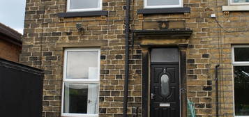 3 bed end terrace house to rent