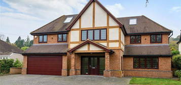 6 bedroom detached house for sale