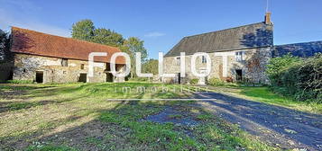 Corps de ferme avec terrain agricole  à rénover