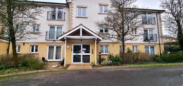 2 bedroom ground floor flat for sale