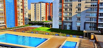 TEMA İSTANBUL BOŞ 130 M2 KISA KATLI 2+1 FIRSAT DAİRE