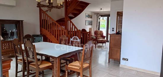 Vente maison 5 pièces 115 m²