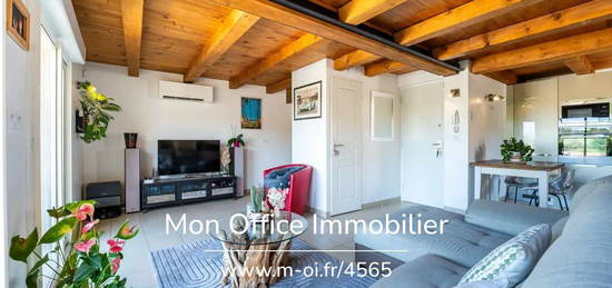 Référence : 4566-MDI. - Appartement au centre de Saint Cyr de 60m2