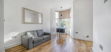 Flat for sale in Lady Margaret Road, London N19