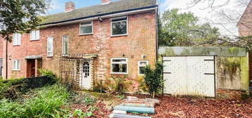 5 bedroom semi-detached house for sale