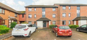 2 bedroom ground floor flat for sale