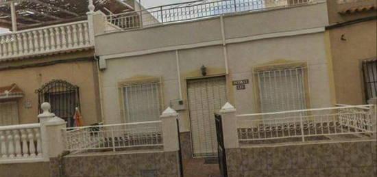 Casa adosada en venta en Los Barreros - Cuatro Santos