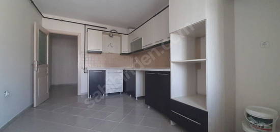 ÇAKIRLARDA 3+1 ARAKAT KİRALIK DAİRE