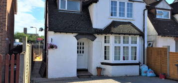 Detached house to rent in Weston Road, Guildford GU2