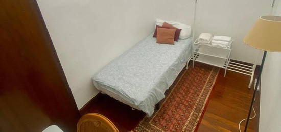 Small room in a centrally located apartment