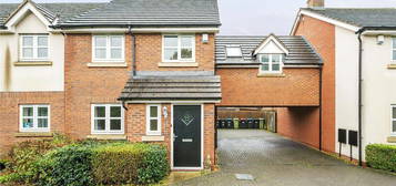 4 bedroom link detached house