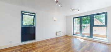 Flat for sale in Station Road, New Barnet, Barnet EN5