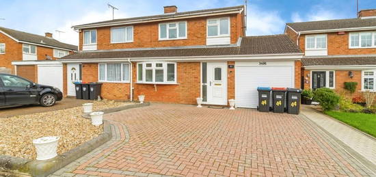 3 bedroom semi-detached house for sale