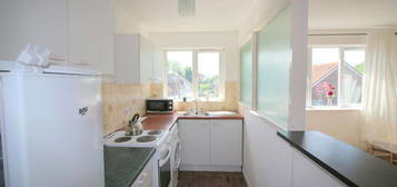 2 bed flat to rent