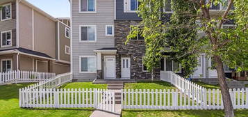 300 E Marina Dr #64, Chestermere, AB T1X 0P6