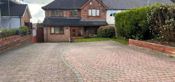 5 bedroom semi-detached house for sale