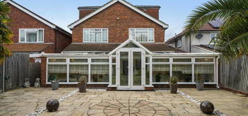 6 bedroom detached house for sale