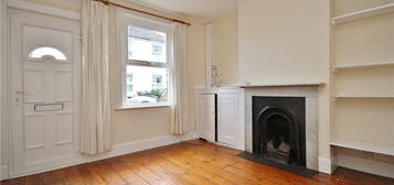 2 bed terraced house to rent