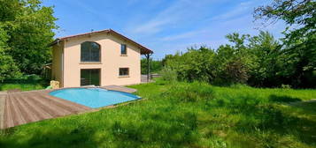 MAISON BIOCLIMATIQUE T8 - 5 CHAMBRES AVEC SOUS-SOL COMPLET, PISCINE ET GRANDE PARCELLE