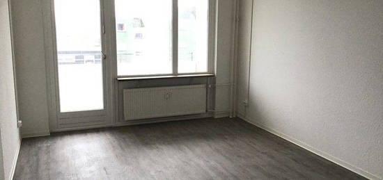 Moderne 2-Zimmer-Wohnung mit Balkon zum kurzfristigen Bezug verfügbar