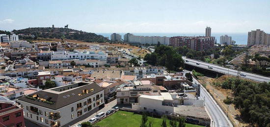 Piso en calle Los Cerezos Los Pacos en Los Pacos, Fuengirola