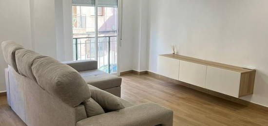 Apartamento de alquiler en Calle Monserrate Guilabert Vale, Carrús Oeste