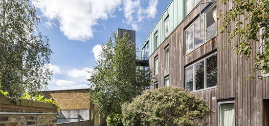 Flat for sale in Balham Grove, London SW12