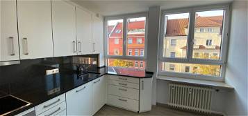 Helle 2-Zimmer-Wohnung mit Balkon in gepflegtem Mehrfamilienhaus | 1A Lage