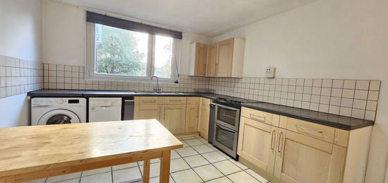 Terraced house to rent in Elmton Court, Cunningham Place, London NW8