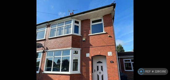 4 bedroom semi-detached house