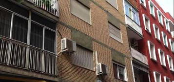 Piso en venta en C/ Escultor Gil Riquelme, 17, Centro