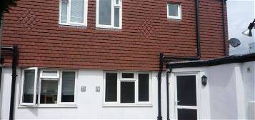 Terraced house to rent in Clarendon Road, Croydon CR0