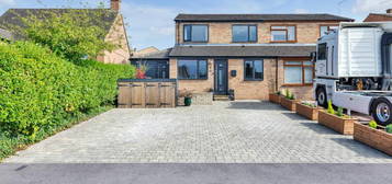 4 bedroom semi-detached house for sale