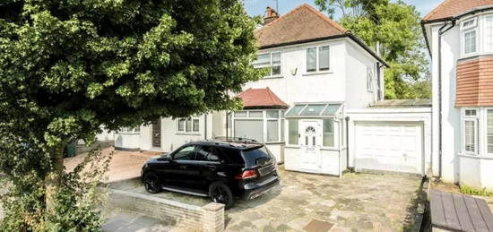 Link-detached house for sale in Shirehall Lane, London NW4