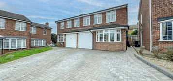 3 bed semi-detached house for sale