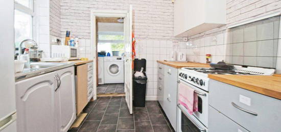 4 bed end terrace house for sale