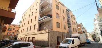 Quadrilocale in vendita in via Alghero, 94