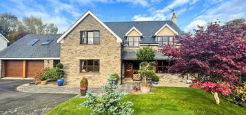 5 bedroom detached house for sale