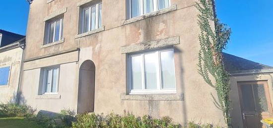 Vente maison 10 pièces 153 m²