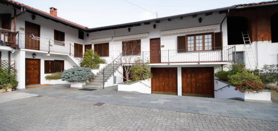 Casa indipendente in vendita in via Sant'Ilario, 3