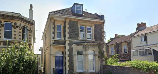 3 bed flat to rent