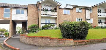 Flat to rent in Cedar Court, Station Road, Epping CM16