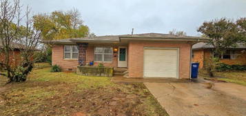 1402 Rickey Rd, Shawnee, OK 74801